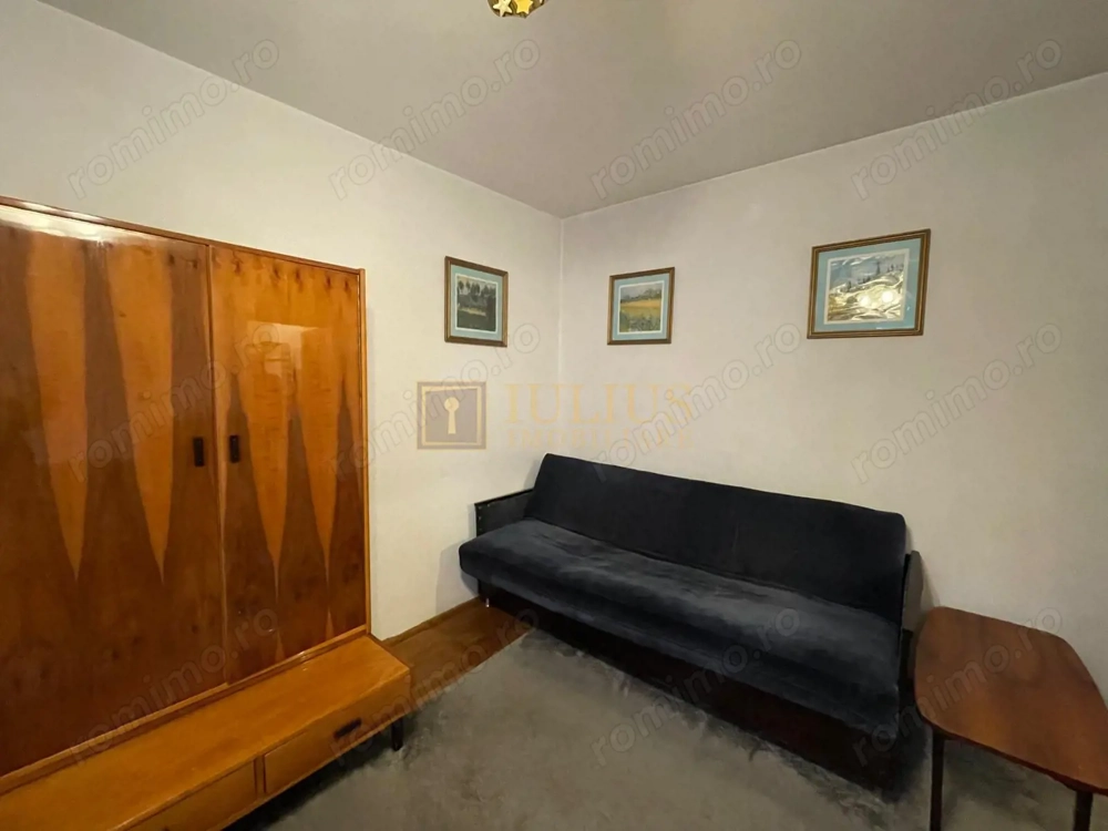 1 Camera ultracentral, in zona Medicina