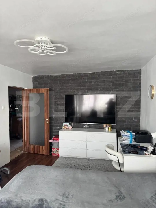 Apartament 3 camere, 72 mp, zona Dacia