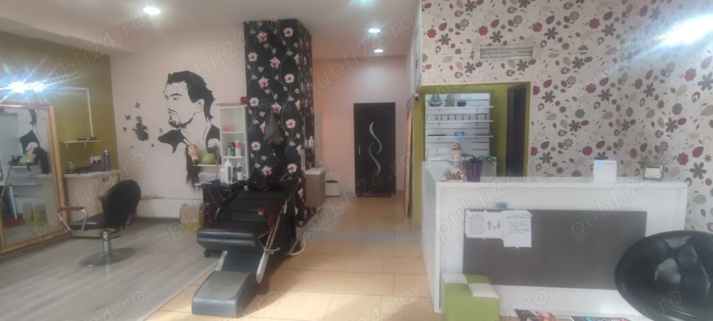 Post de lucru ideal pentru coafura