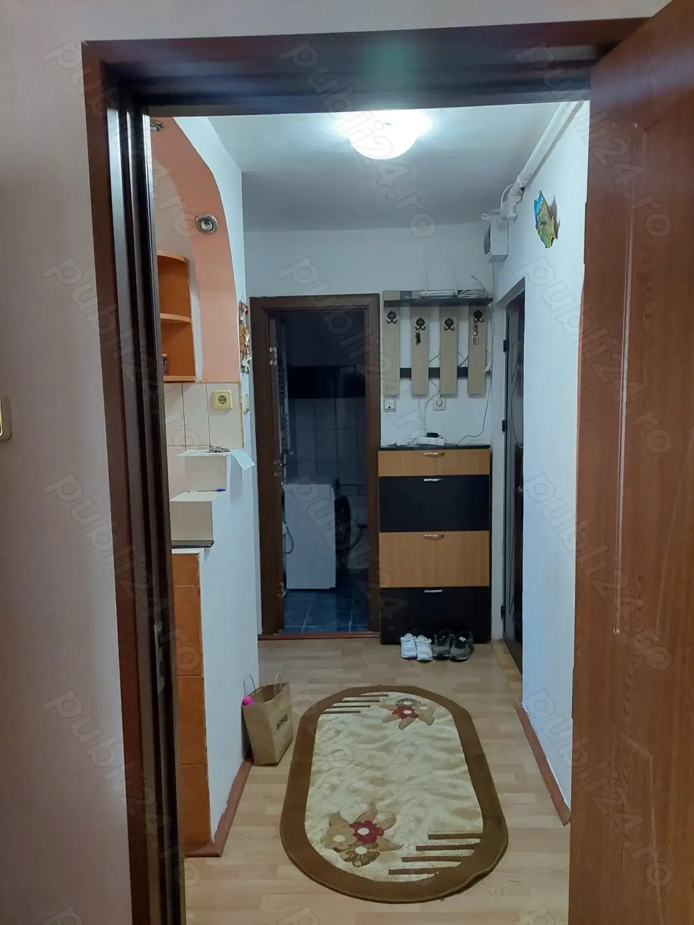 Închiriez apartament 2 camere