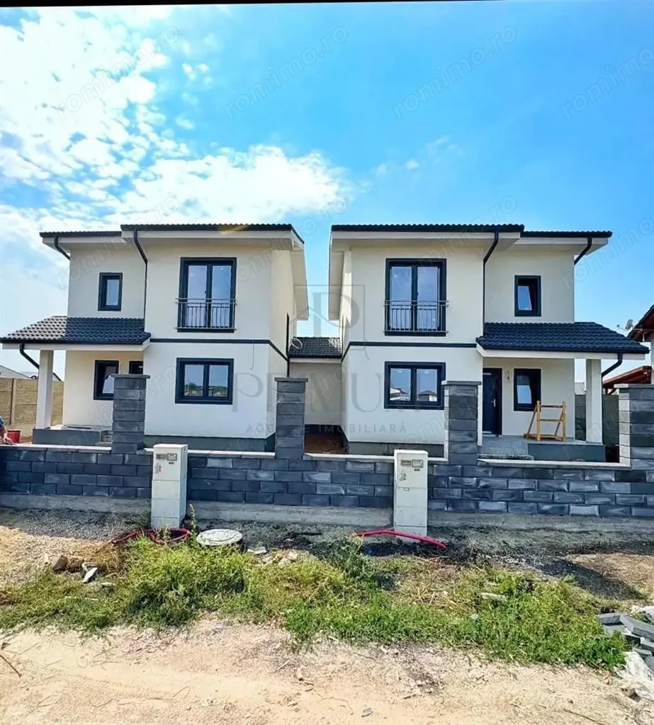 Duplex despartit prin camera tehnica - zona buna - finisaje premium - teren generos