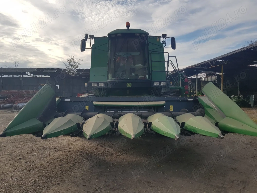Combina recoltat JOHN DEERE CWS 1550