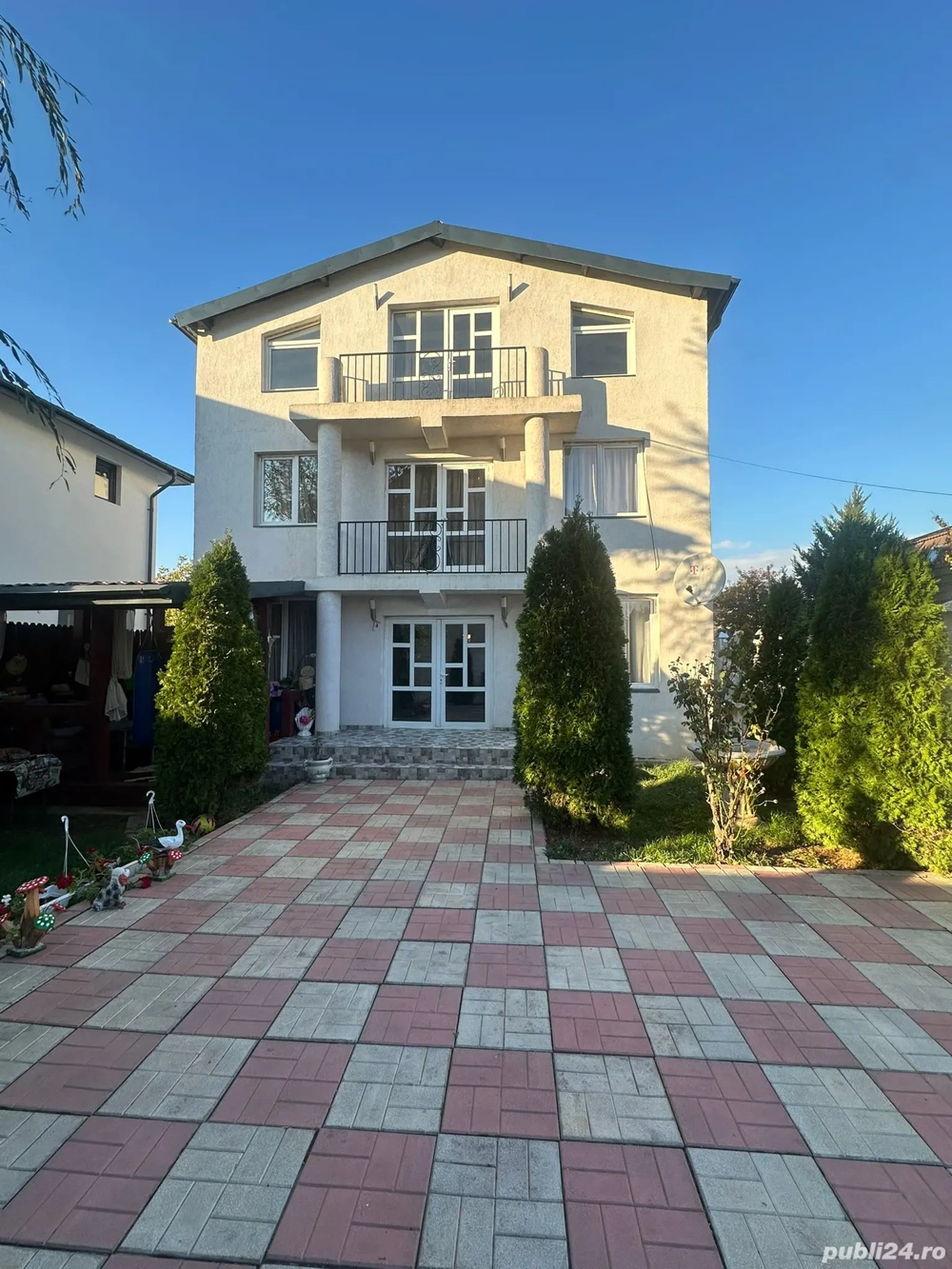 Casă-Vilă de vânzare 