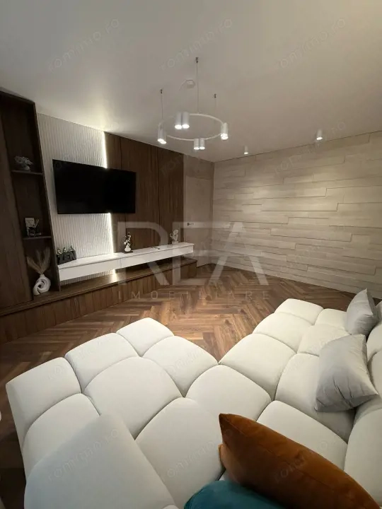 Apartament 3 camere Ștefan cel Mare – Etaj 1, renovat complet