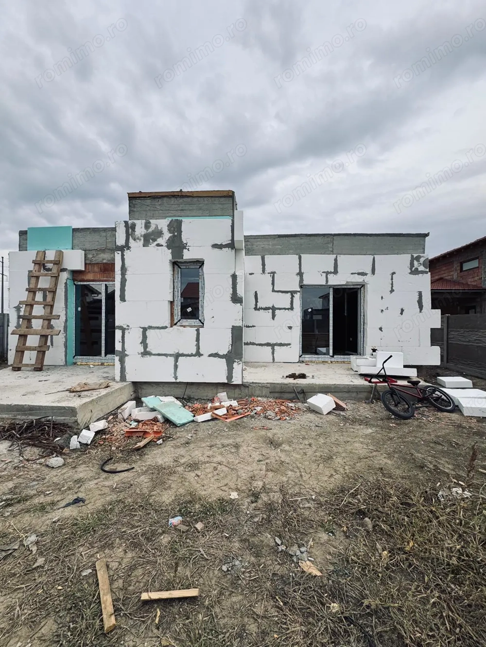 MT236 Duplex, doua unitati, Mosnita Noua, pe parter, toate utilitatile, 1,5km de asfalt