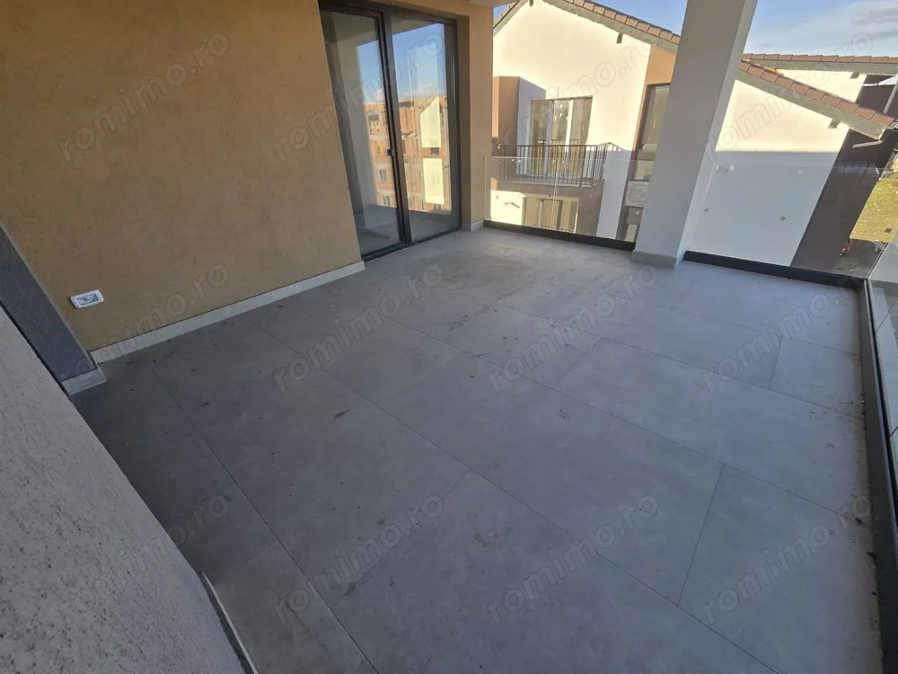 Suprafata generoasa. Model cu 2 bai. Terasa de 21 mp. Langa ESO