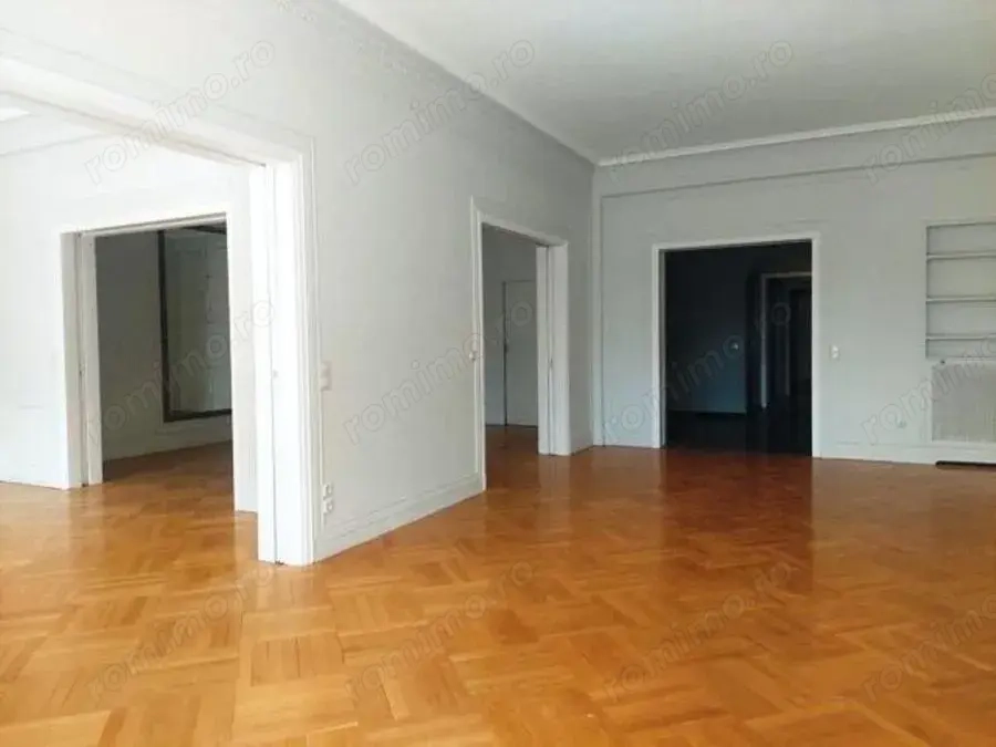 Spatiu de inchiriat in zona Piata Romana