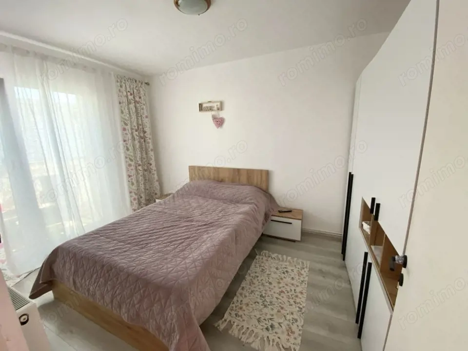 Apartament de 3 camere Florilor-Craiter ( Boxa+Centrala )