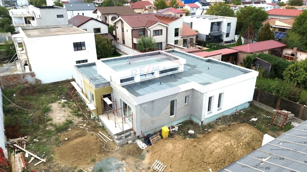 Casă / Vilă cu 5 camere de vânzare în zona Kamsas Constanta