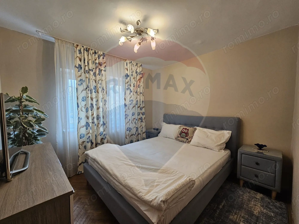 Apartament cu 4 camere