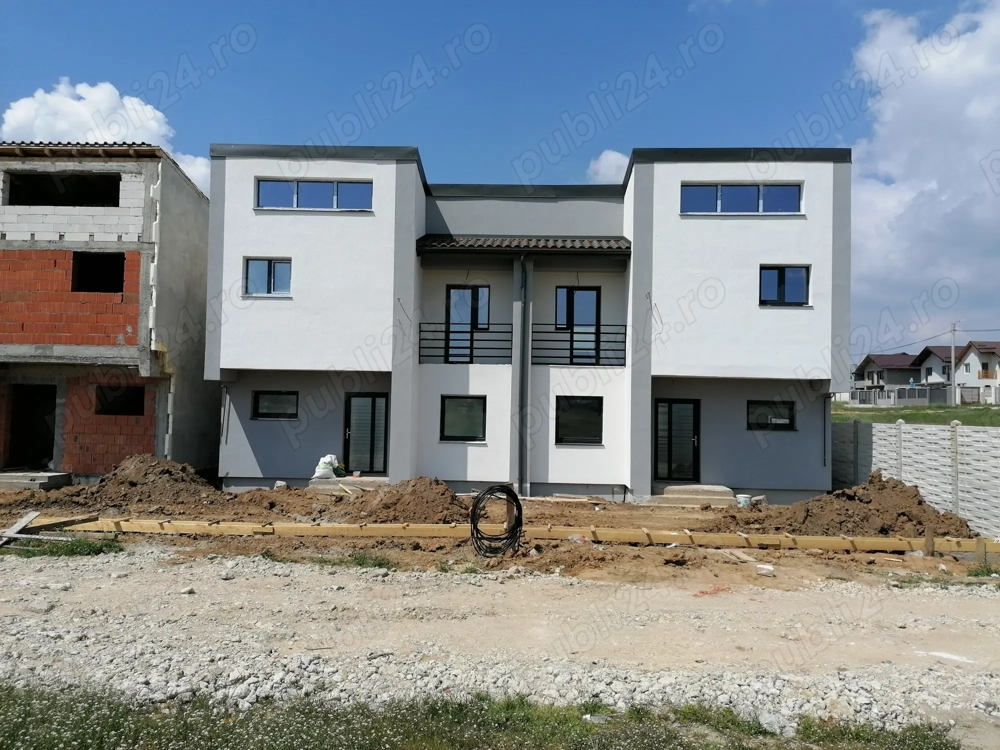 Casa 5 camere in duplex, utilitati: gaze,canalizare, zona Damila-Ford 