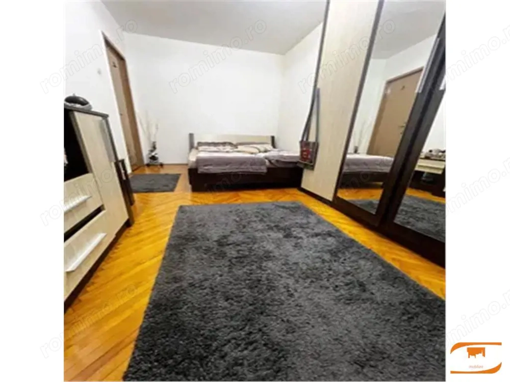 Apartament 4 camere Dacia cu centrala