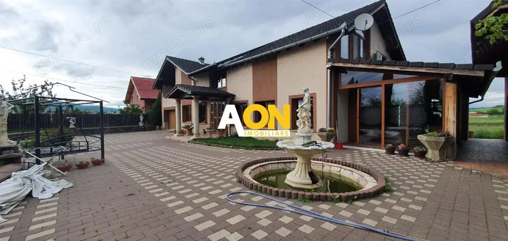 Casa de vanzare, 4 camere, 2 terase, garaj, 849 mp teren, Oarda de Jos