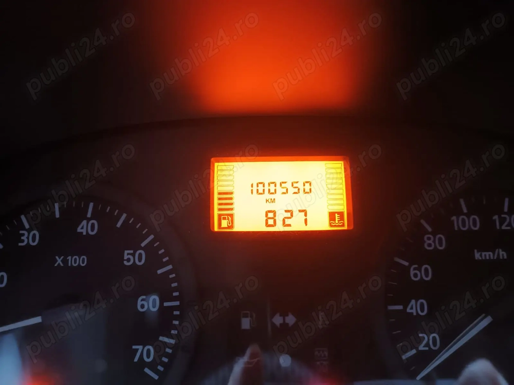 Vand autoturism Dacia Logan din 26.09.2006 km bord. 100550km