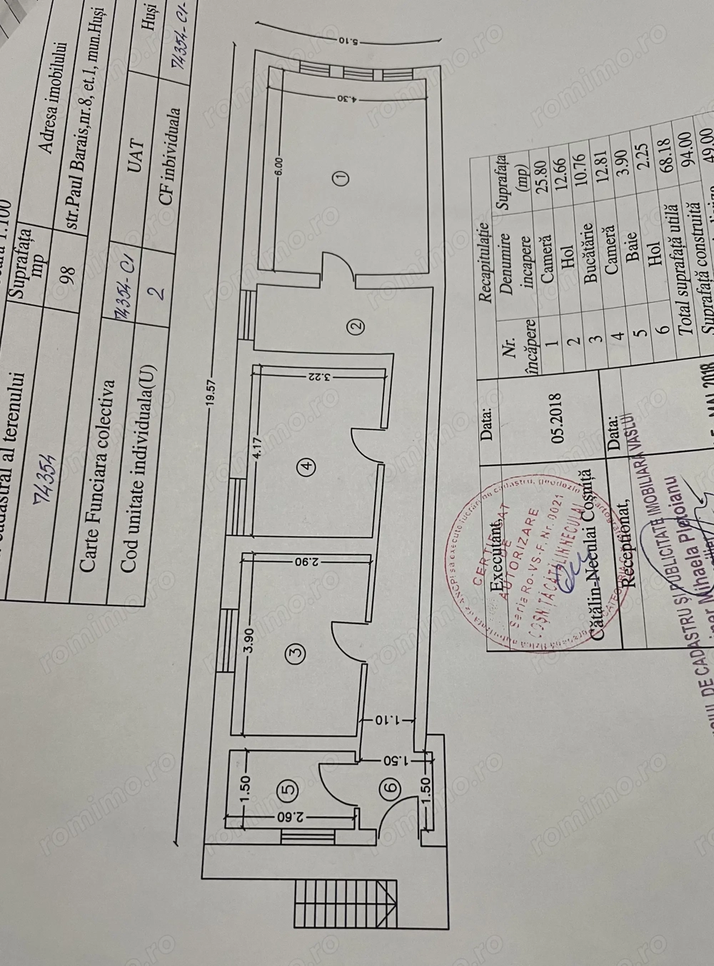 Locuinț  la etajul 1, în centru Huși