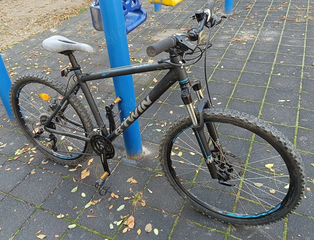 MTB Btwin RockRider 500 de 26 cu frane mecanice pe disc