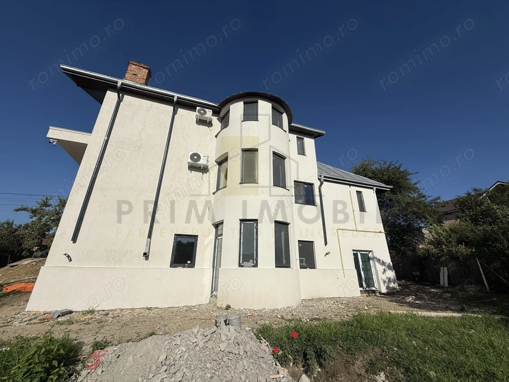 Casa recent renovata, Dealul zorilor, 10 min de Parcul Copou