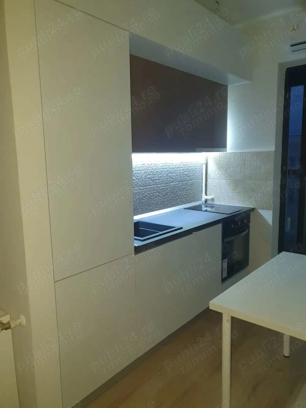 Apartament 3 camere, renovat 2024, parcare subterană, Bucur Obor