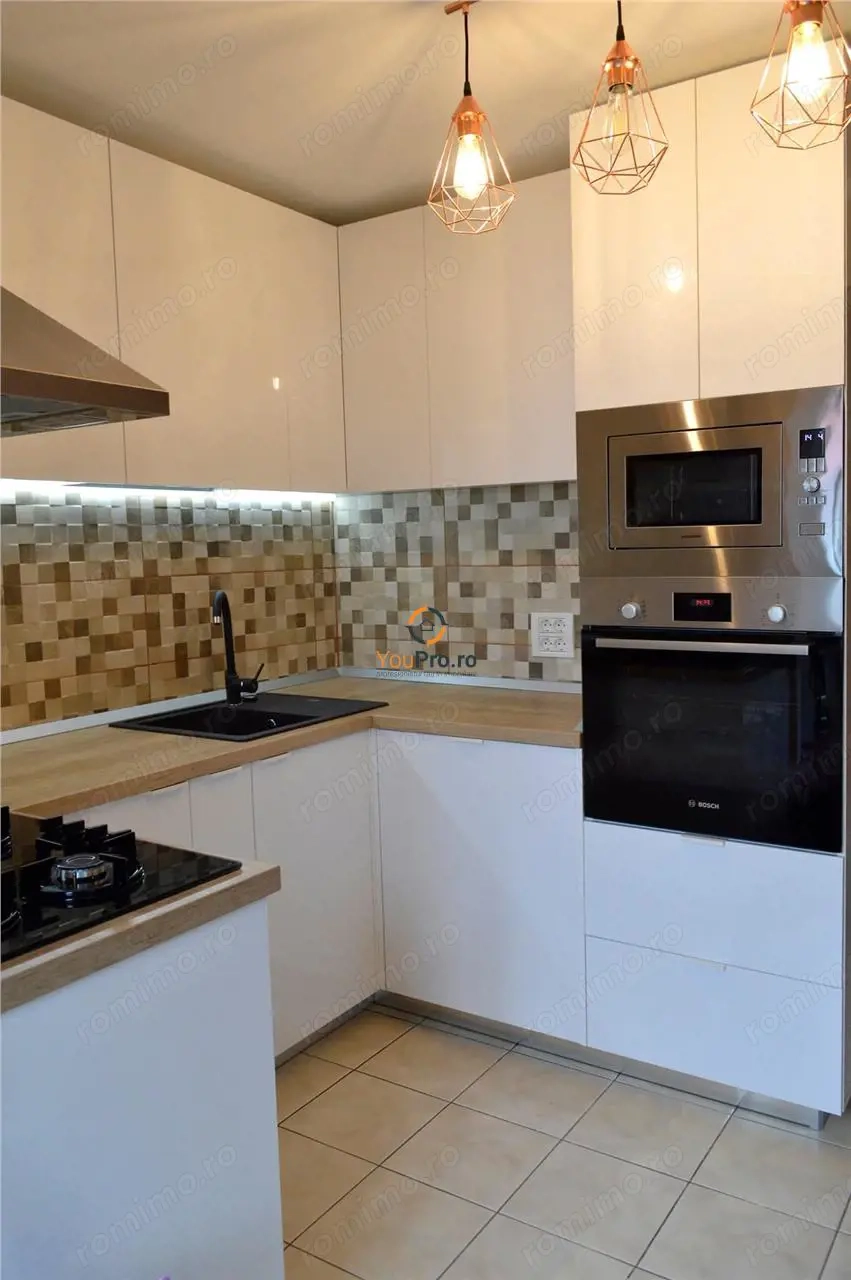 Apartament deosebit decomandat  3 camere zona Soarelui