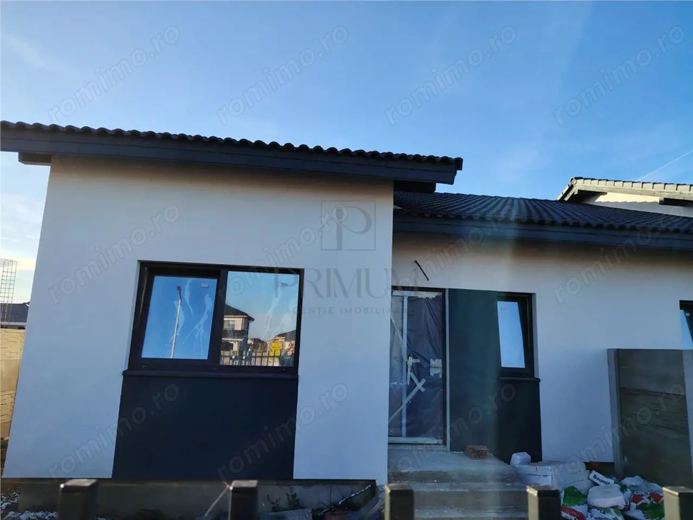 Duplex pe parter - toate utilitatile - bucatarie inchisa