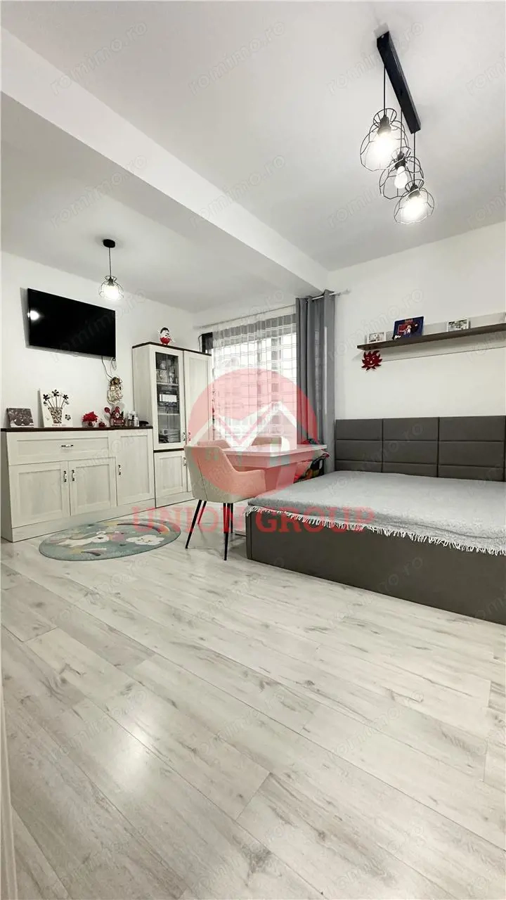 Apartament 3 Camere Mobilat Utilat Complet + Loc de Parcare Intabulat, Zona Palazu Mare