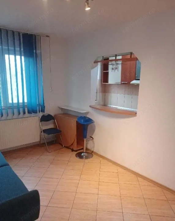 Apartament de 2 camere ( Reabilitat-Centrala )-Florilor