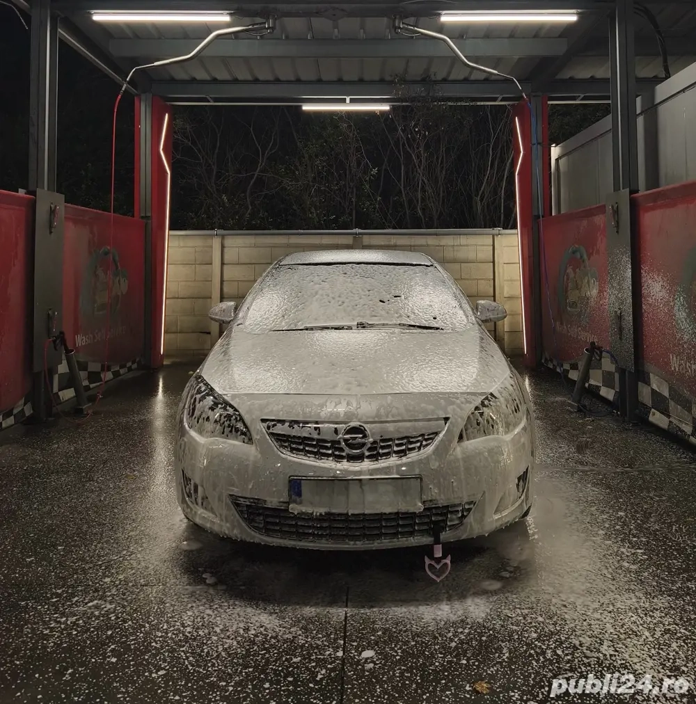 Opel Astra J hatchback 2012 1.7 CDTI EcoFlex