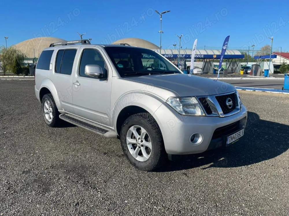 Nissan Pathfinder 2.5 dCi 4x4   190 CP   7 locuri   2012