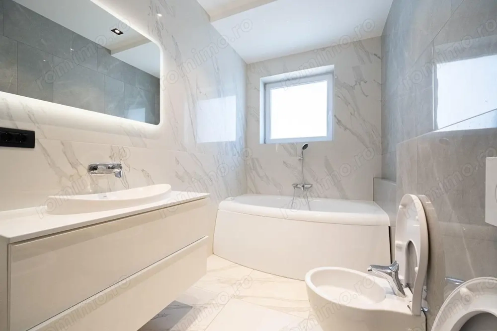 Penthouse de lux cu vedere panoramică la lac   Laguna Residence, Nordu