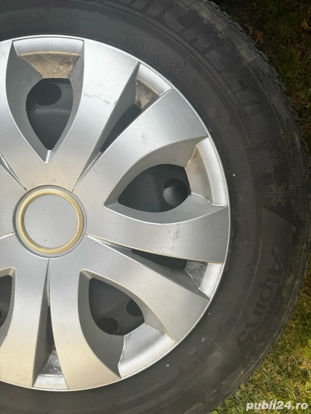 set anvelope iarna 215 65 17, jante tabla