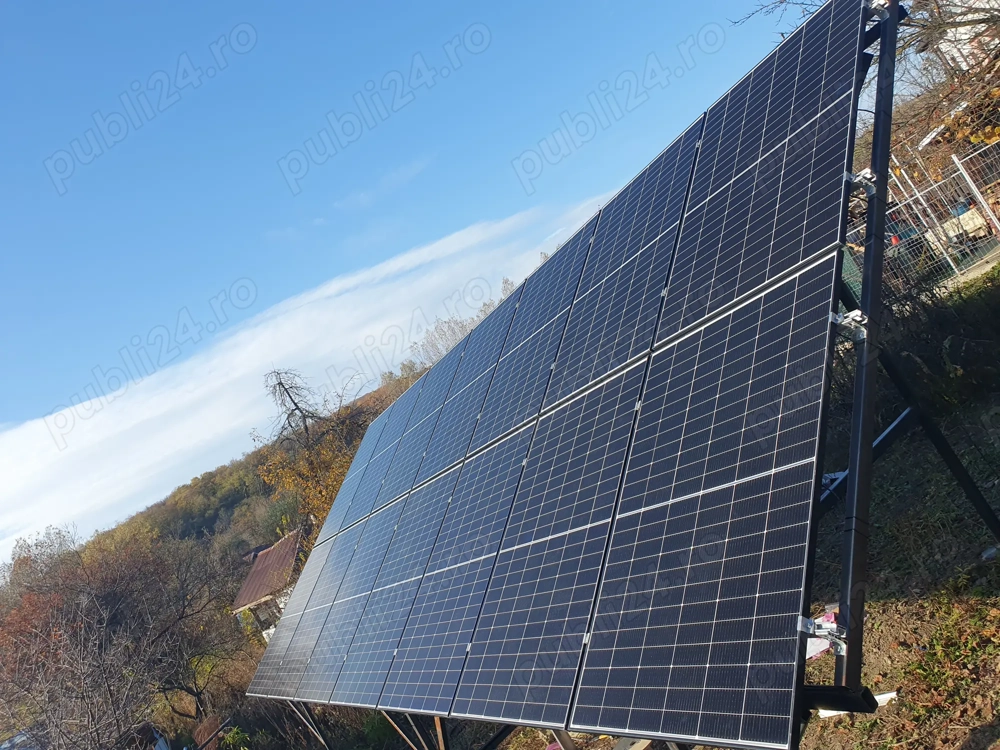 Teren + casa + panouri 7 kW + baterie, zona liniștită