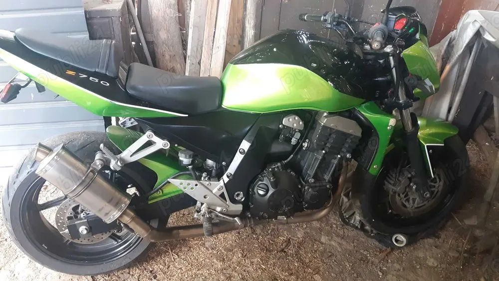 Vând Kawasaki z750