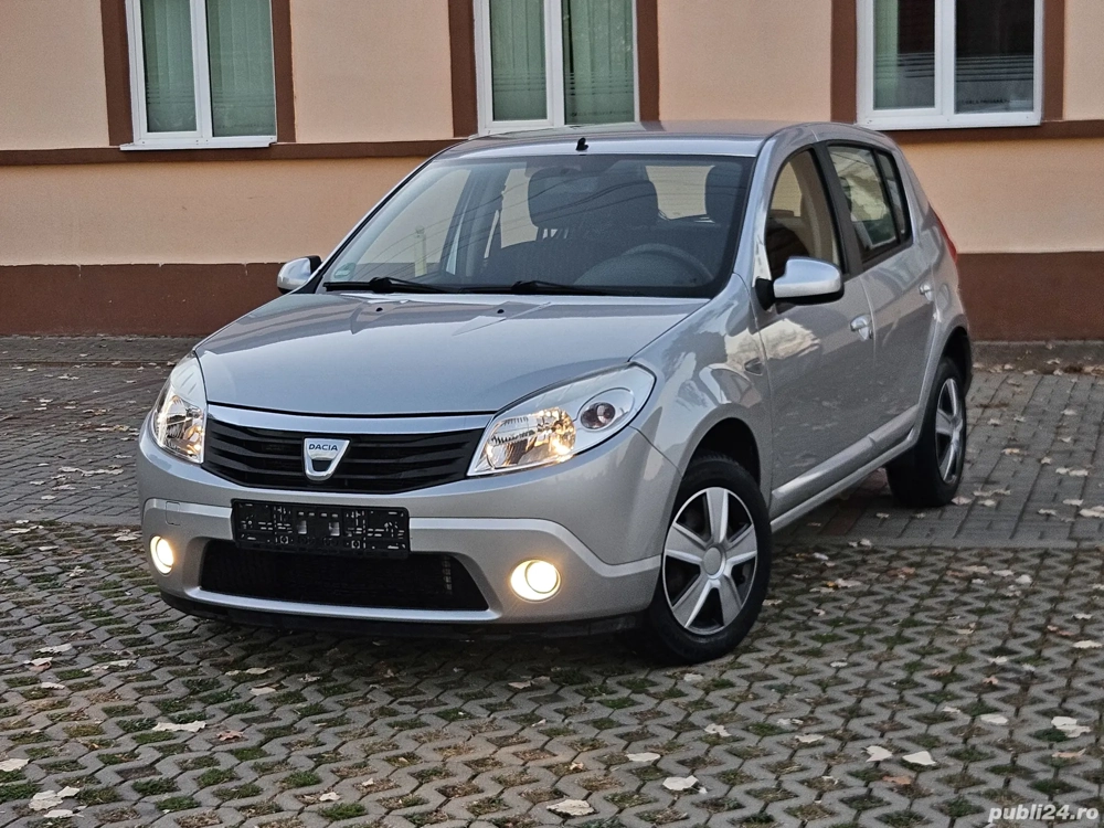 Dacia Sandero -An 2012- 1.2(Benzină), 75 Cai, Euro 5, 105.000 km, Transmisie manuală (5+1 trepte).