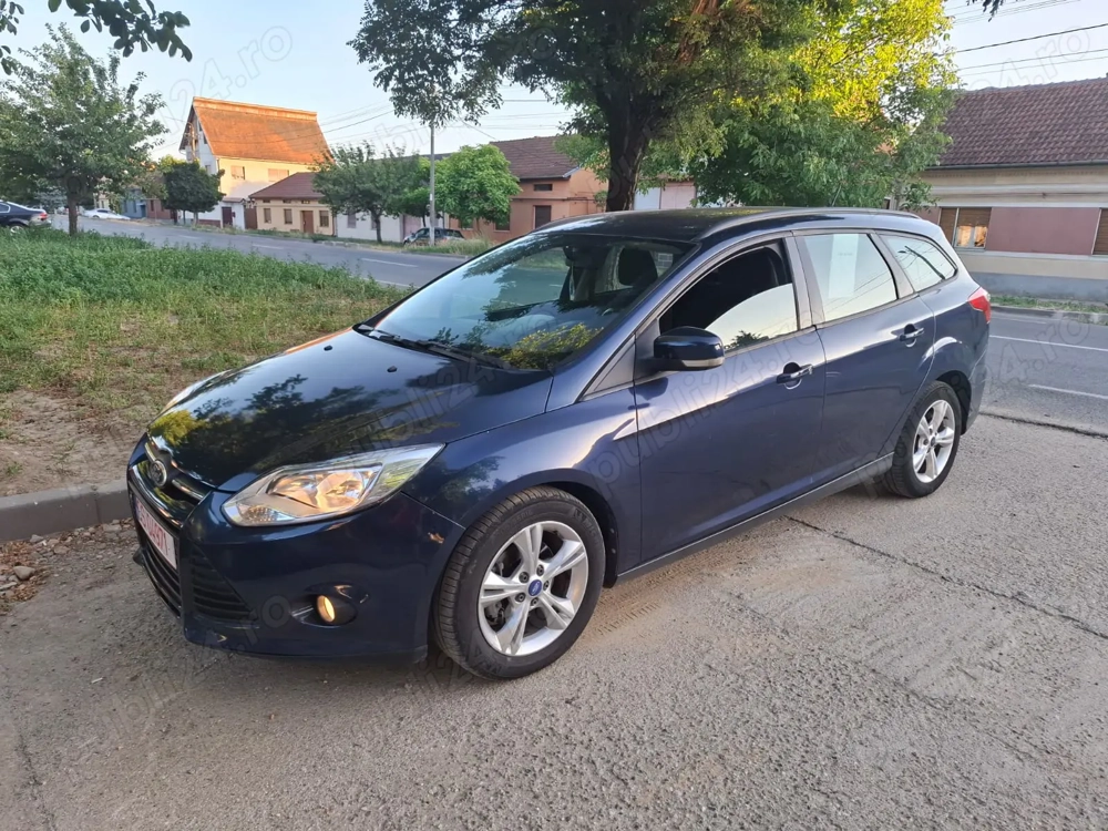 Ford focus an 2012 mașina personală 