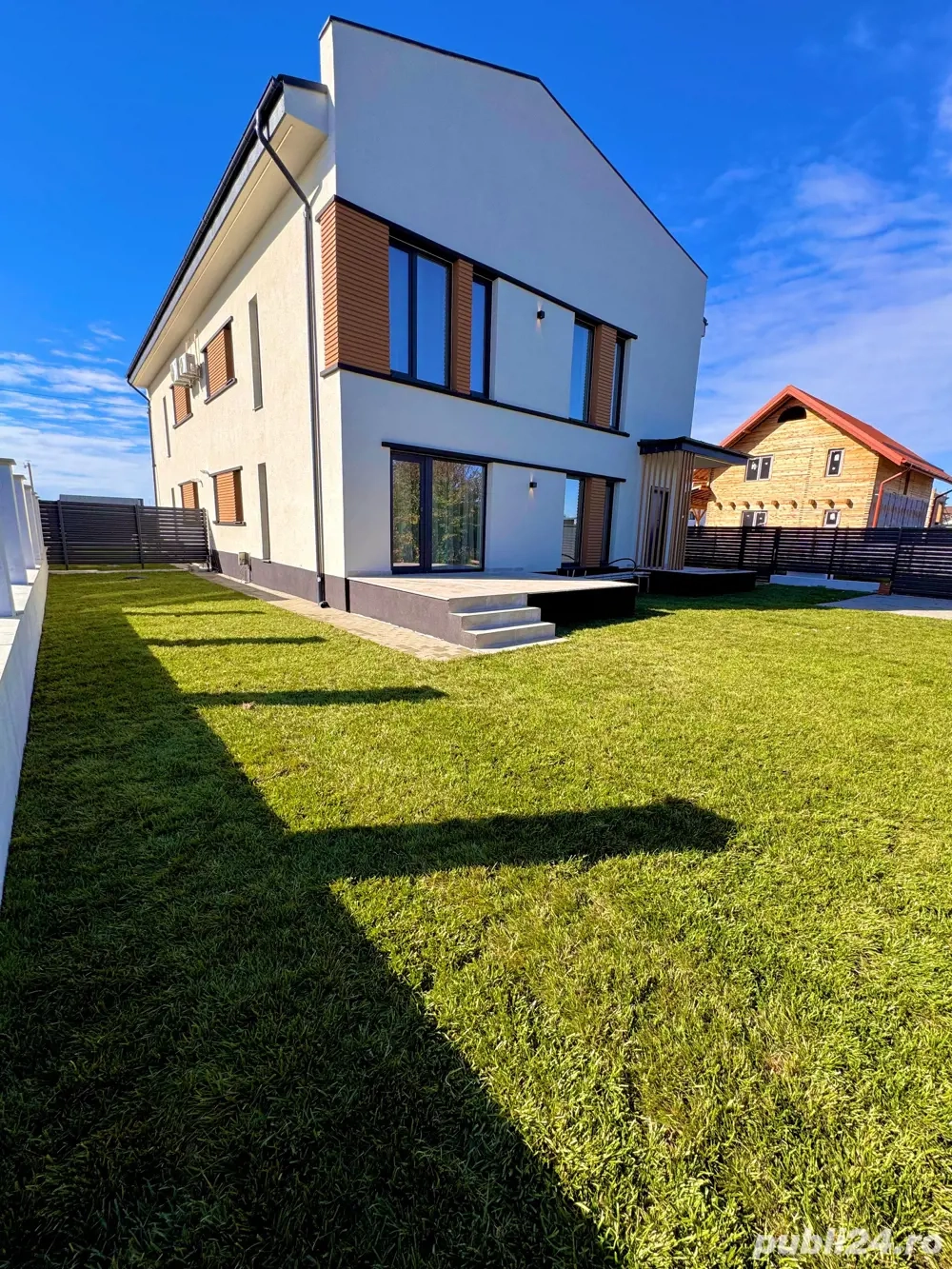 Direct proprietar duplex lux Jysk Domnesti