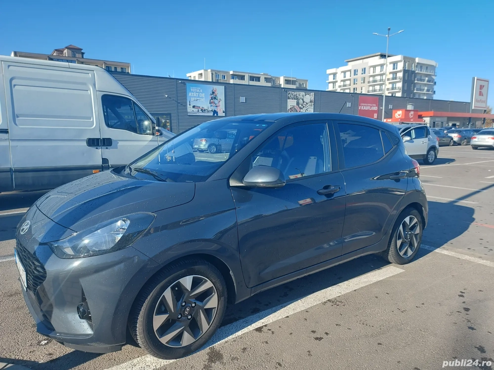 vând Hyundai i10 
