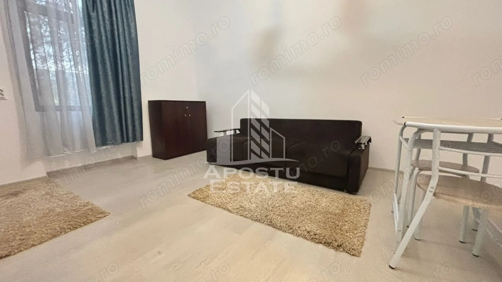 Garsoniera in zona Complexului Studentesc, centrala proprie