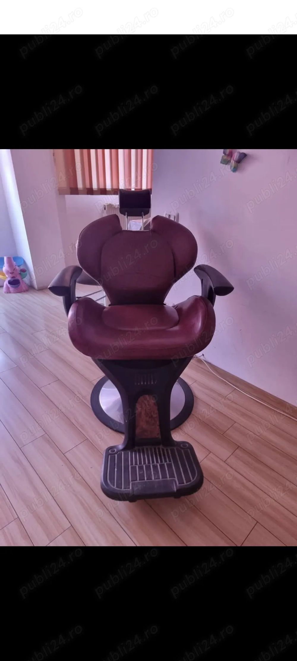 Scaun frizerie ,stare foarte buna!
