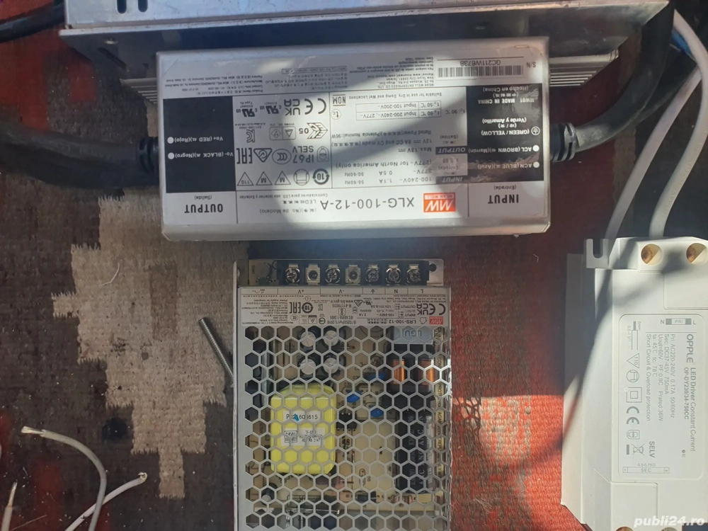 vând lot mare de surse comutație 