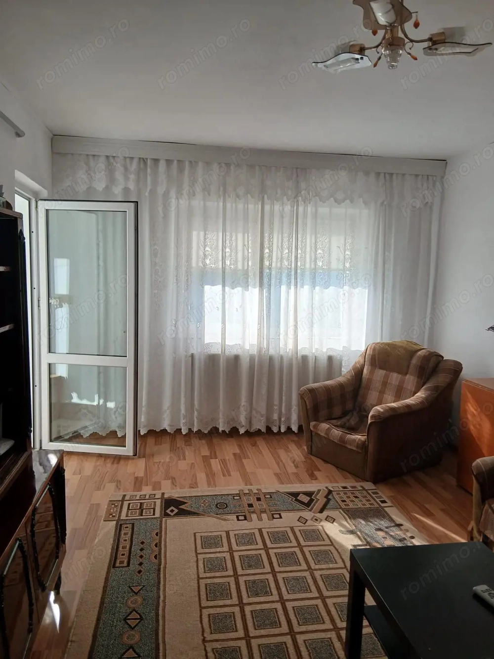 Apartament 3 camere, suprafata generoasa , Tulcea