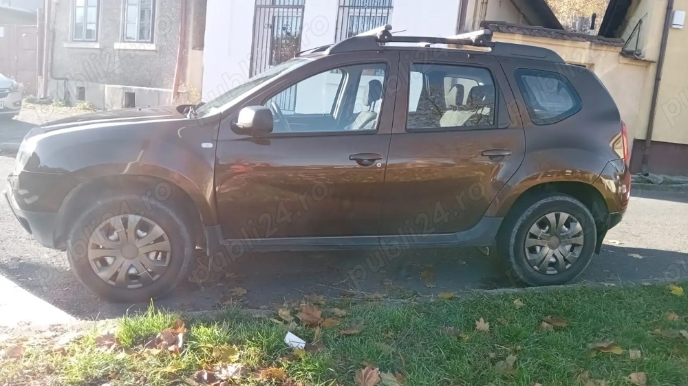 vand  autoturism Duster