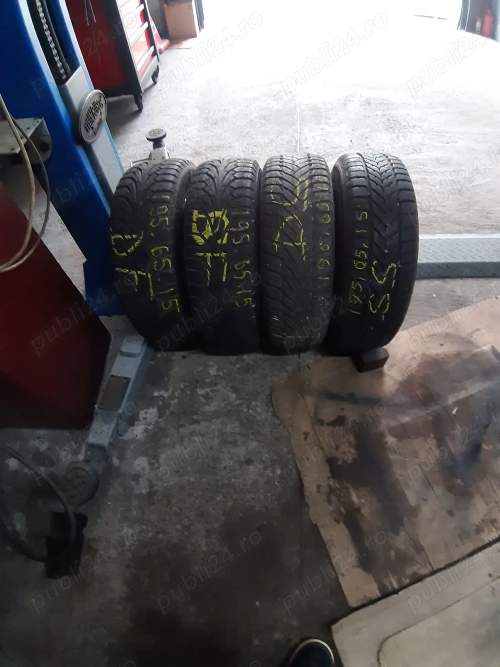 Vand anvelope iarna cu jante