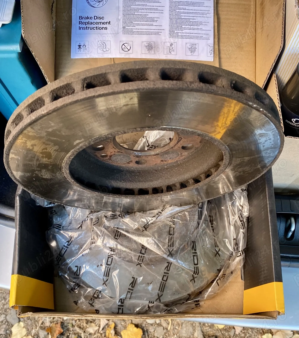 Discuri frâna față ventilate și plăcuțe de Mercedes Benz B class