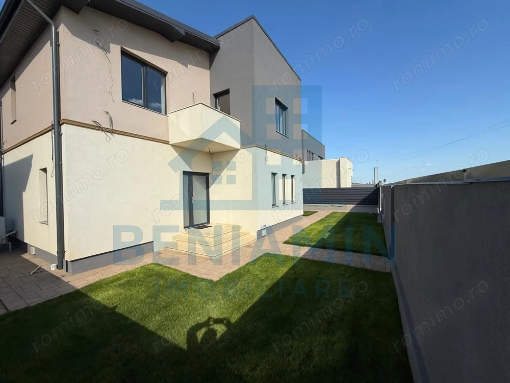 Casa Moderna-Damila-3 dormitoare-curte amenajata-La cheie-Asfalt