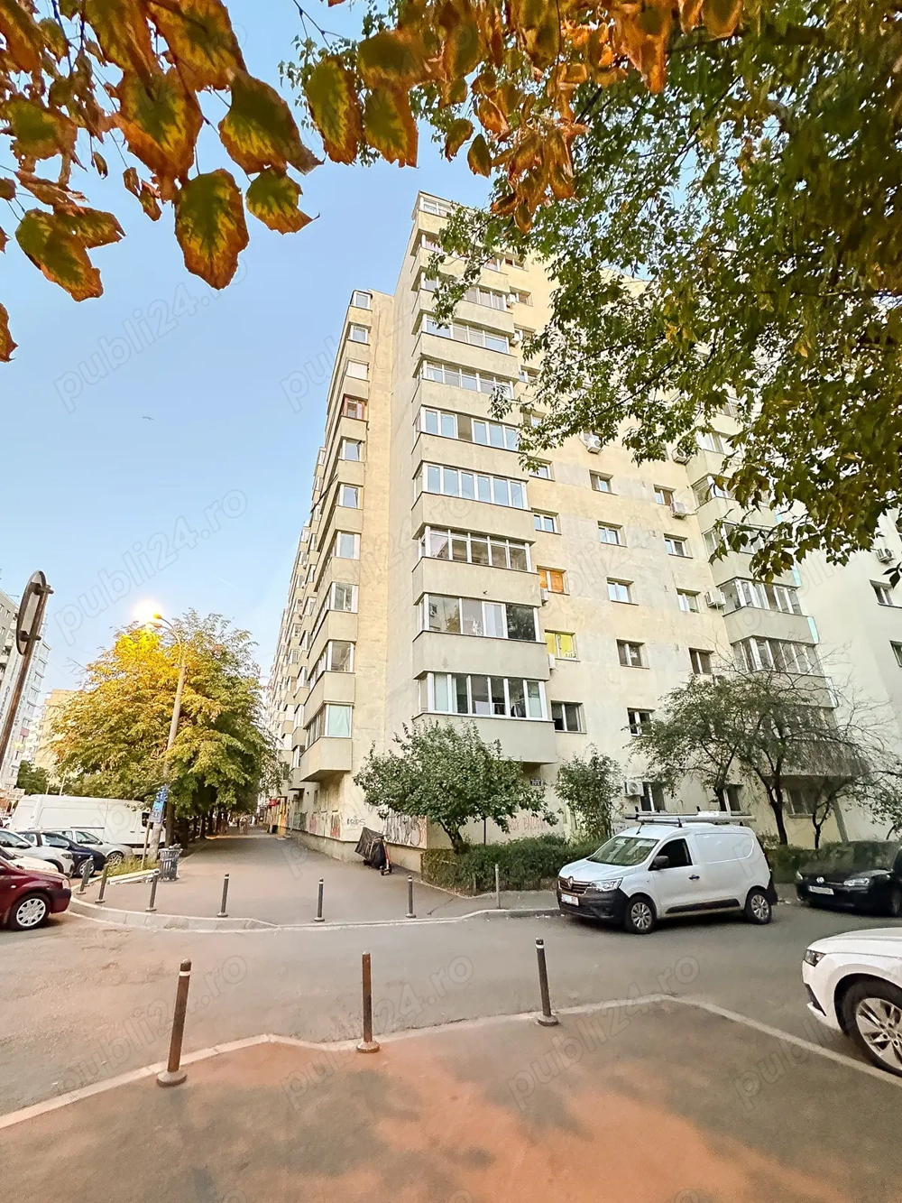 2 camere, bloc din 1980, 11 min. Metrou Piata Iancului