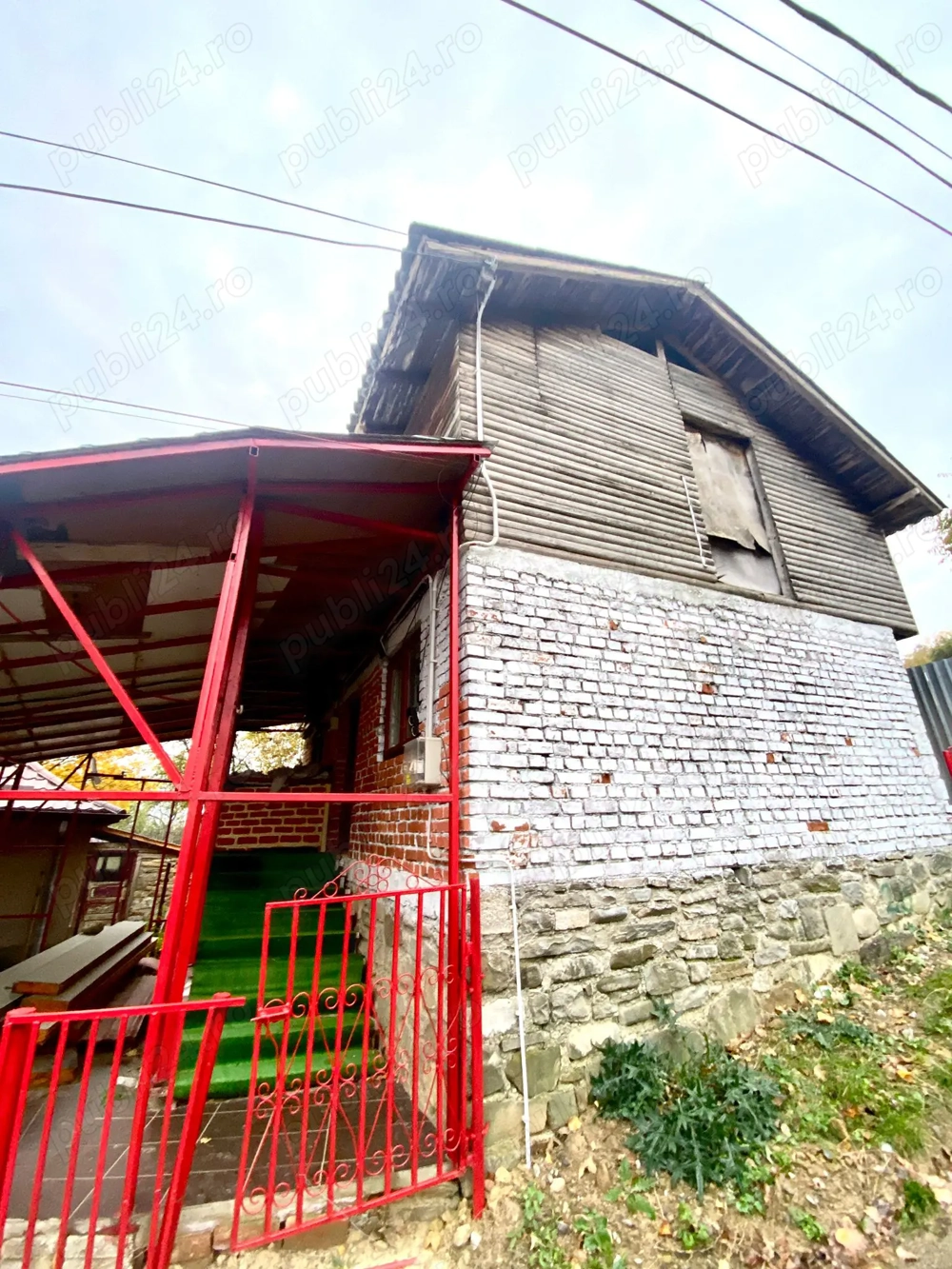 Teren intravilan 285 mp+constructie cu utilitati, Sotrile, Prahova, 0% comision