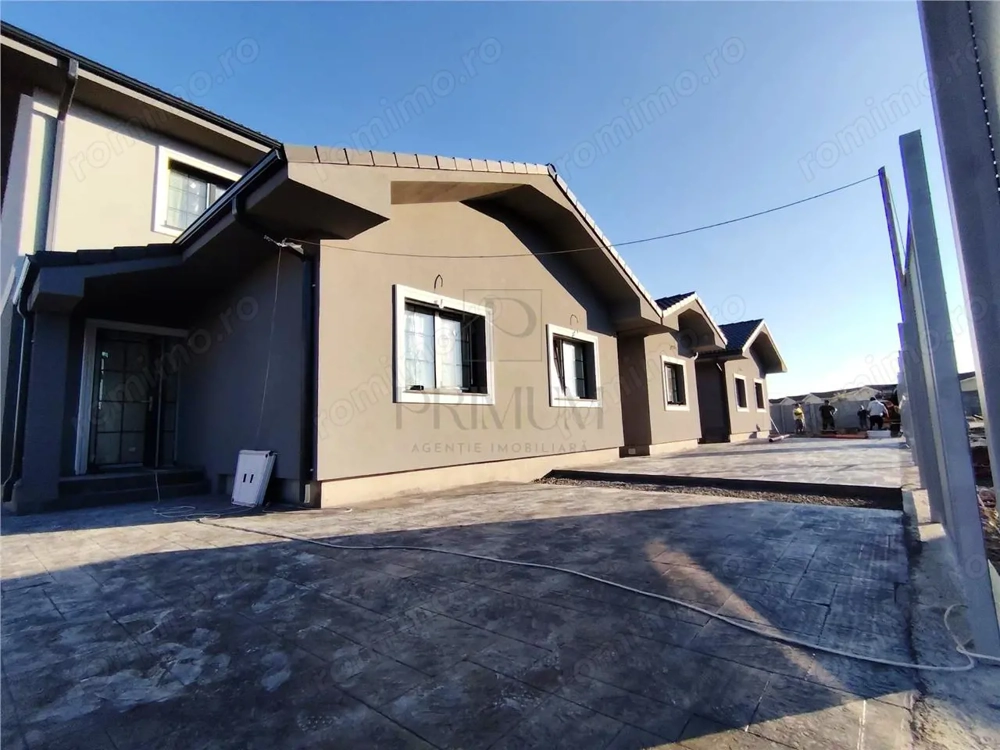 Casa insiruita - toate utilitatile - personalizare interioara - zona buna