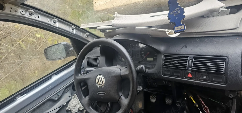 Masini pentru dezmembrat fier vechi VW Golf 4 1.9 tdi