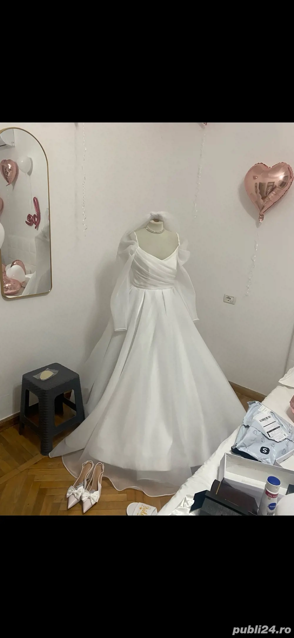 Vanzare rochie mireasa +voal