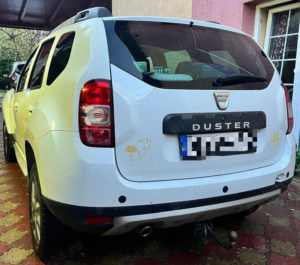 Vând Dacia Duster 